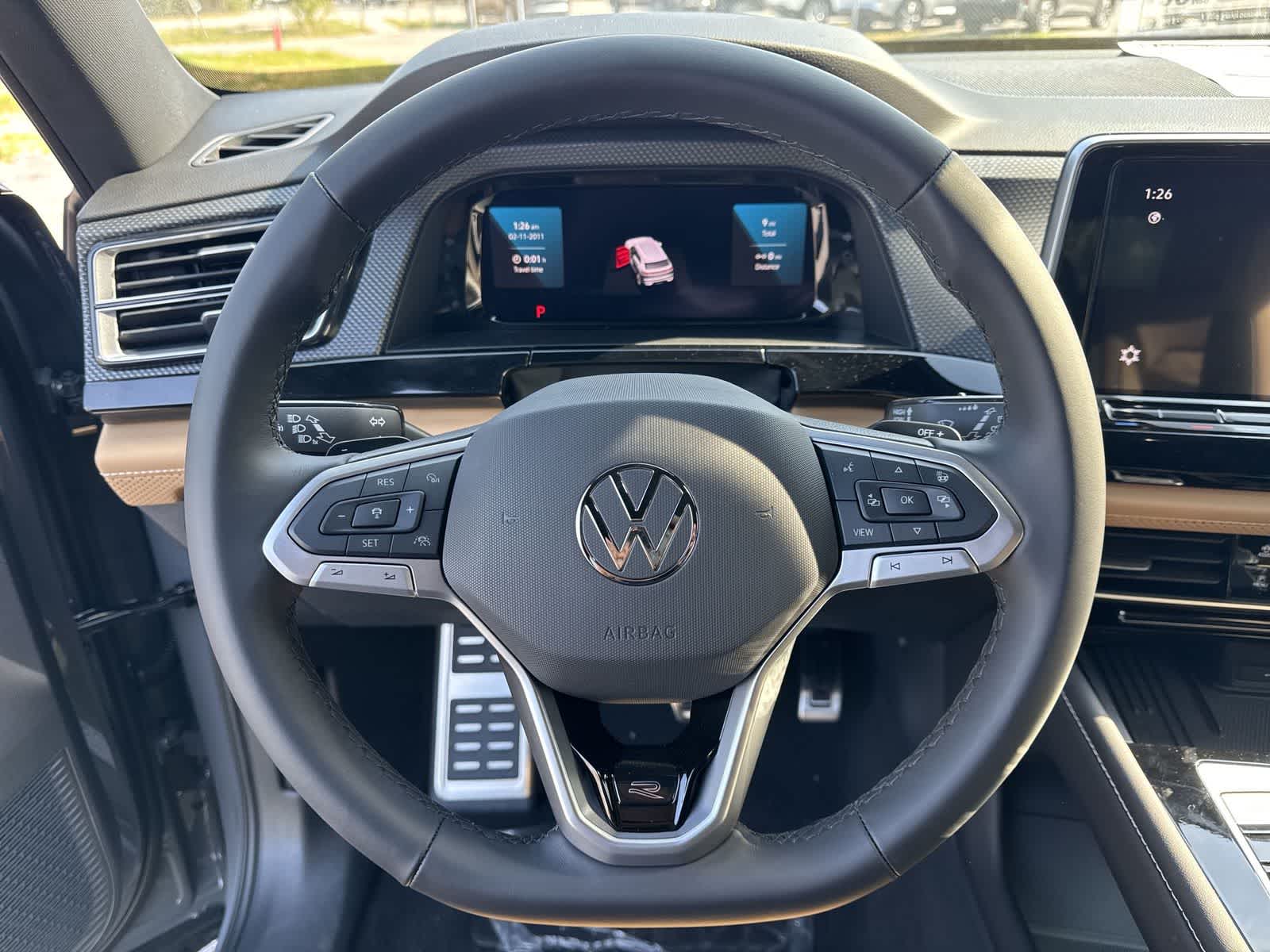 2026 Volkswagen Atlas Cross Sport 2.0T SEL R-Line Negro