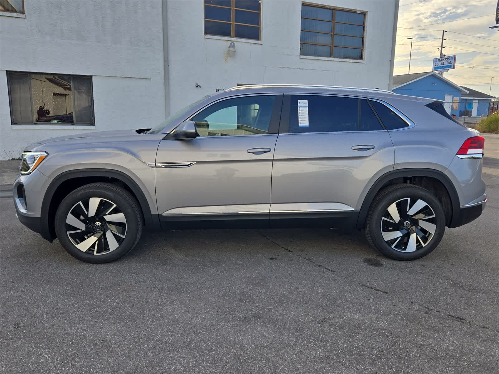 2026 Volkswagen Atlas Cross Sport 2.0T SEL