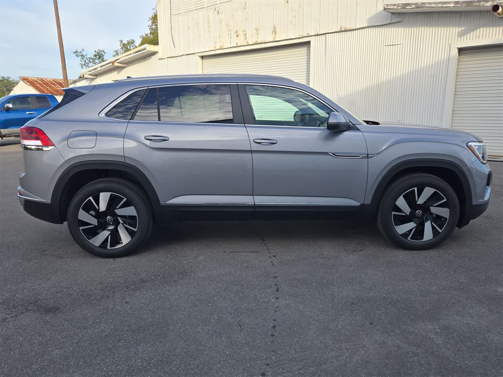 2026 Volkswagen Atlas Cross Sport 2.0T SEL