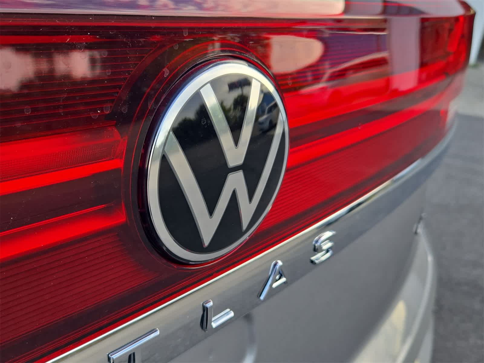 2026 Volkswagen Atlas Cross Sport 2.0T SEL