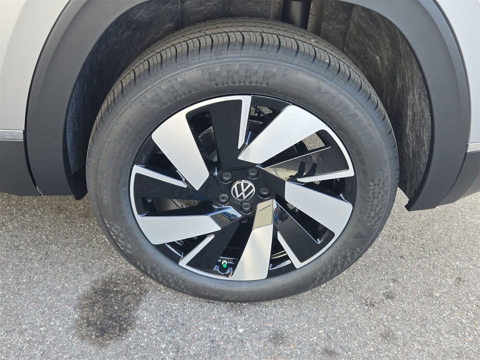 2026 Volkswagen Atlas Cross Sport 2.0T SEL