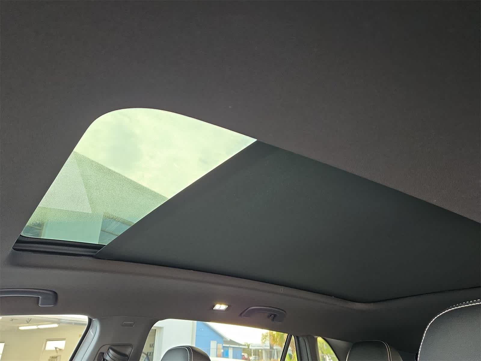 2026 Volkswagen Atlas Cross Sport 2.0T SEL