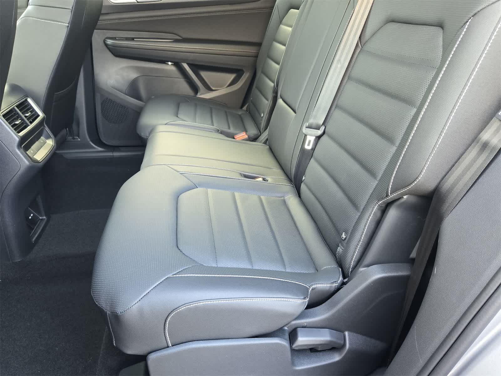 2026 Volkswagen Atlas Cross Sport 2.0T SEL