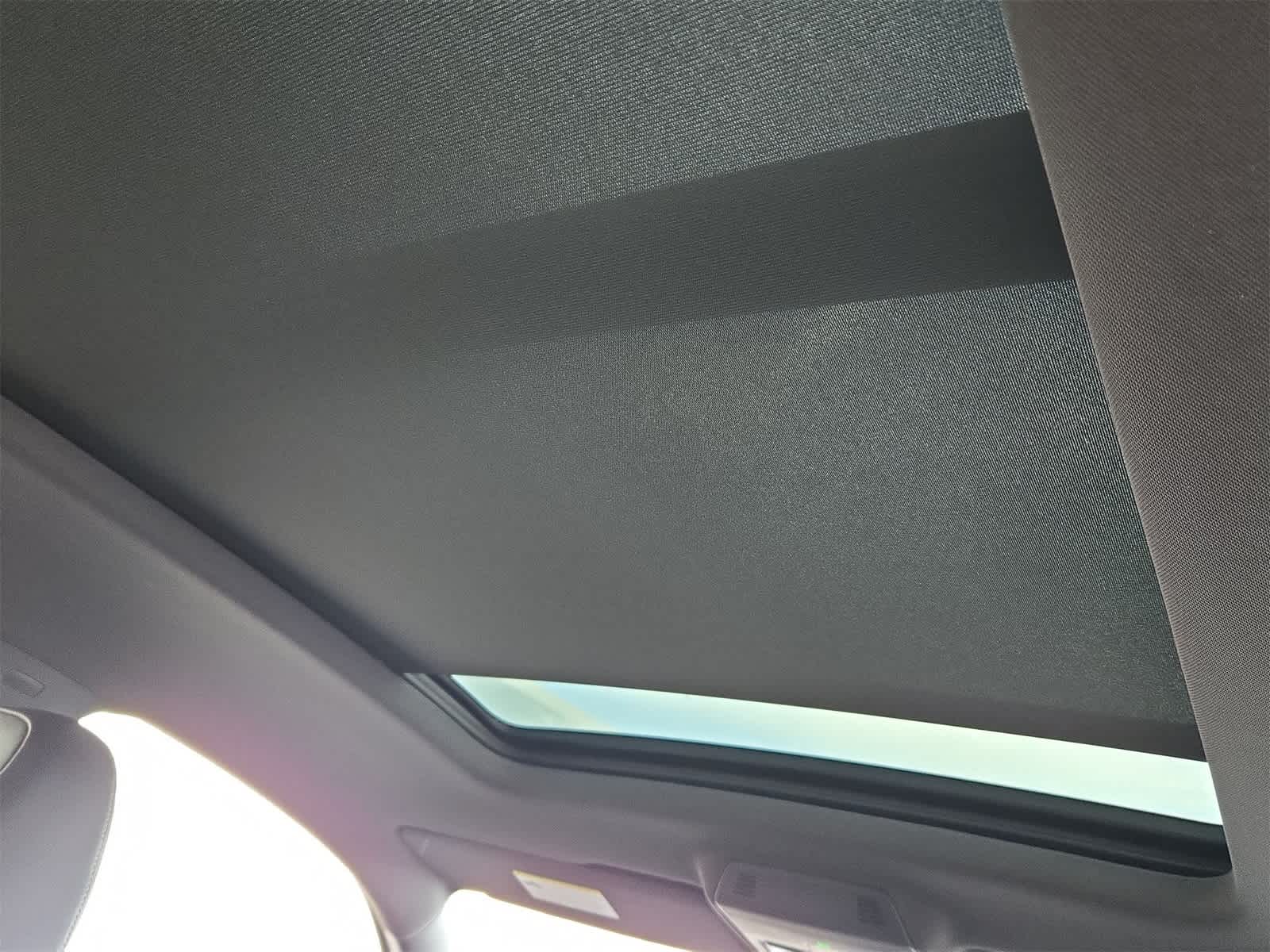 2026 Volkswagen Atlas Cross Sport 2.0T SEL