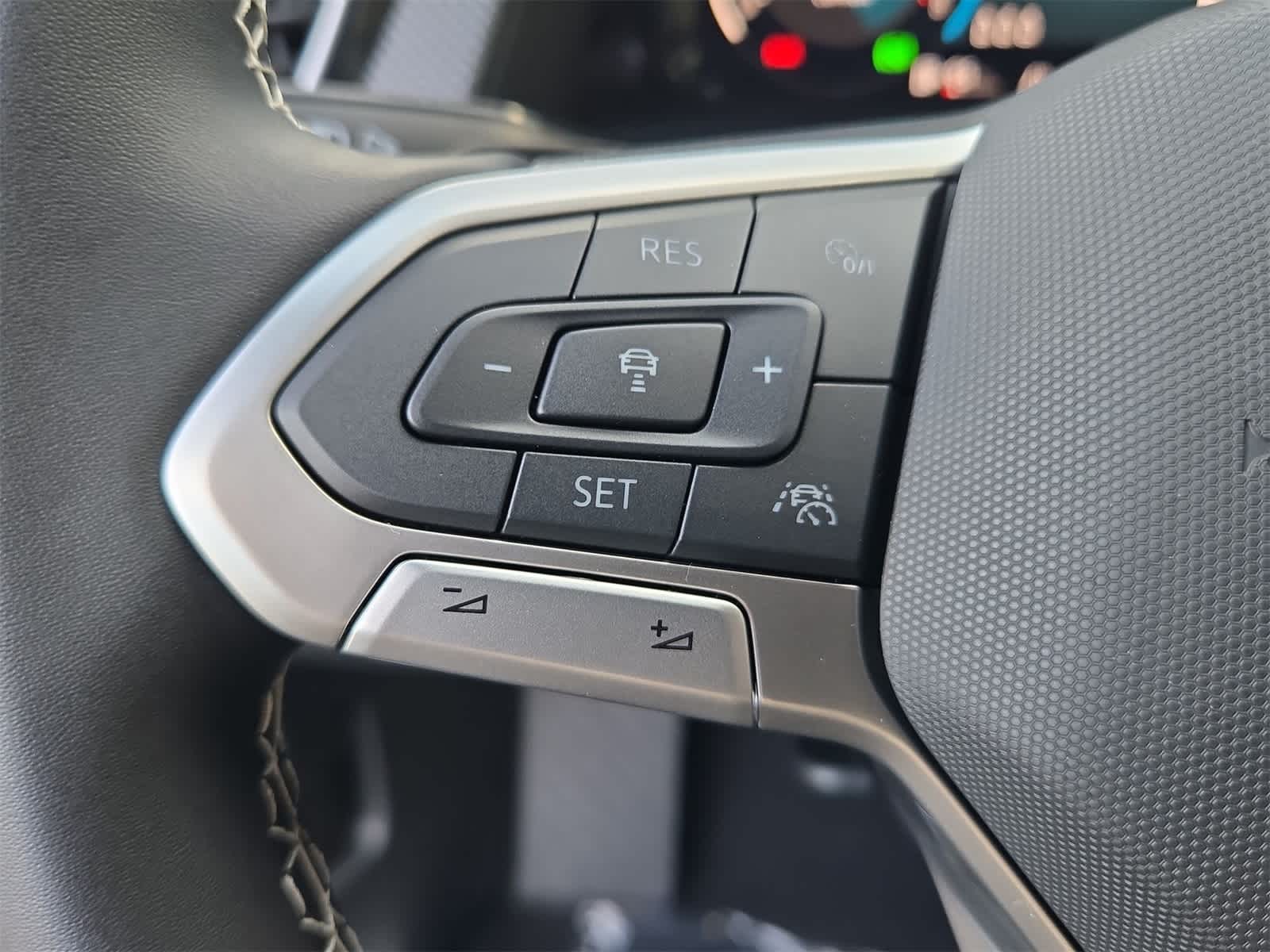 2026 Volkswagen Atlas Cross Sport 2.0T SEL