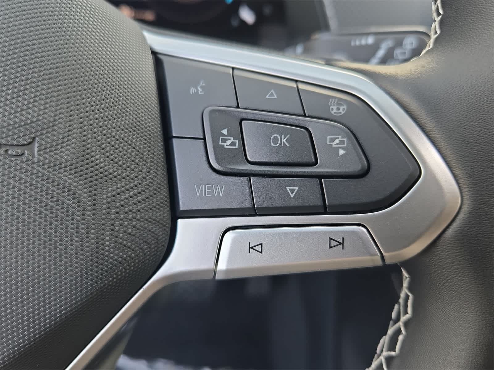 2026 Volkswagen Atlas Cross Sport 2.0T SEL