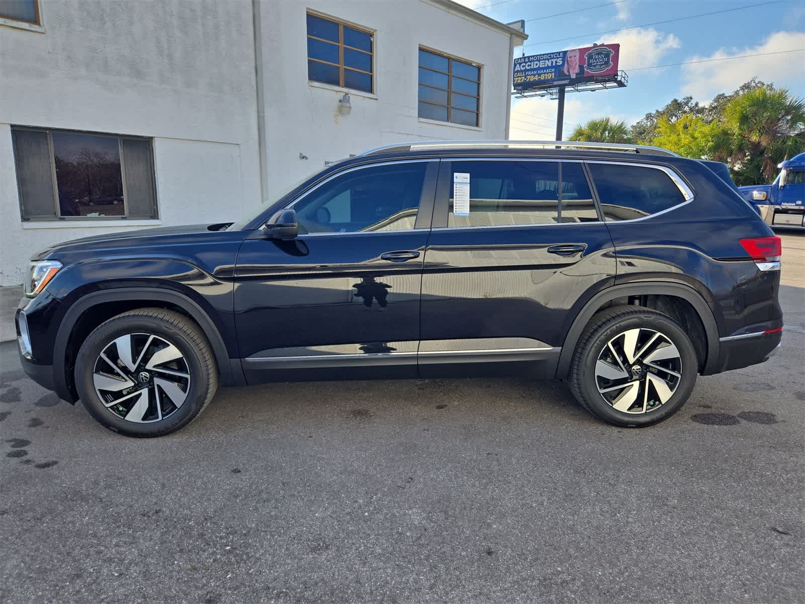 2026 Volkswagen Atlas 2.0T SEL