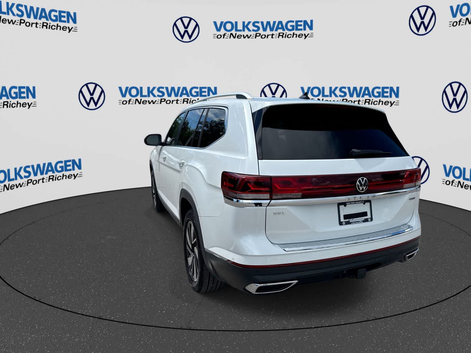 2024 Volkswagen Atlas 2.0T SEL