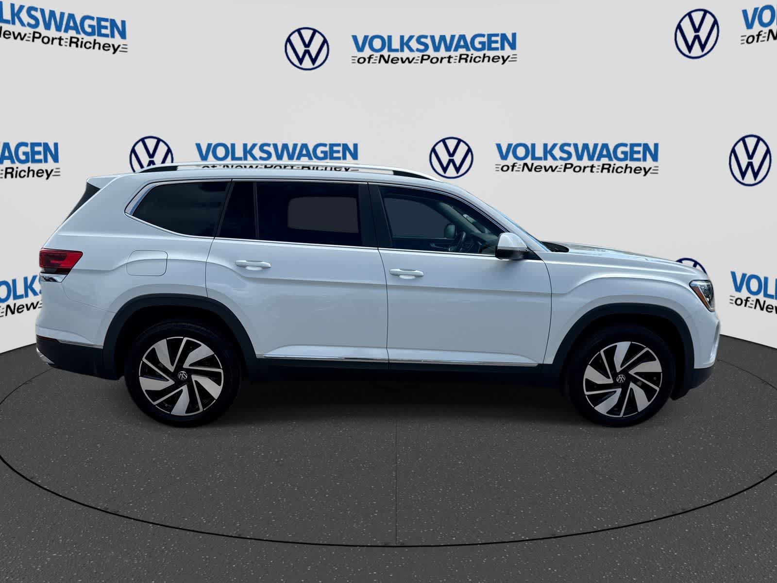 2024 Volkswagen Atlas 2.0T SEL