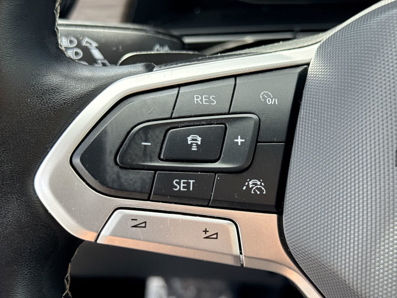 2024 Volkswagen Atlas 2.0T SEL