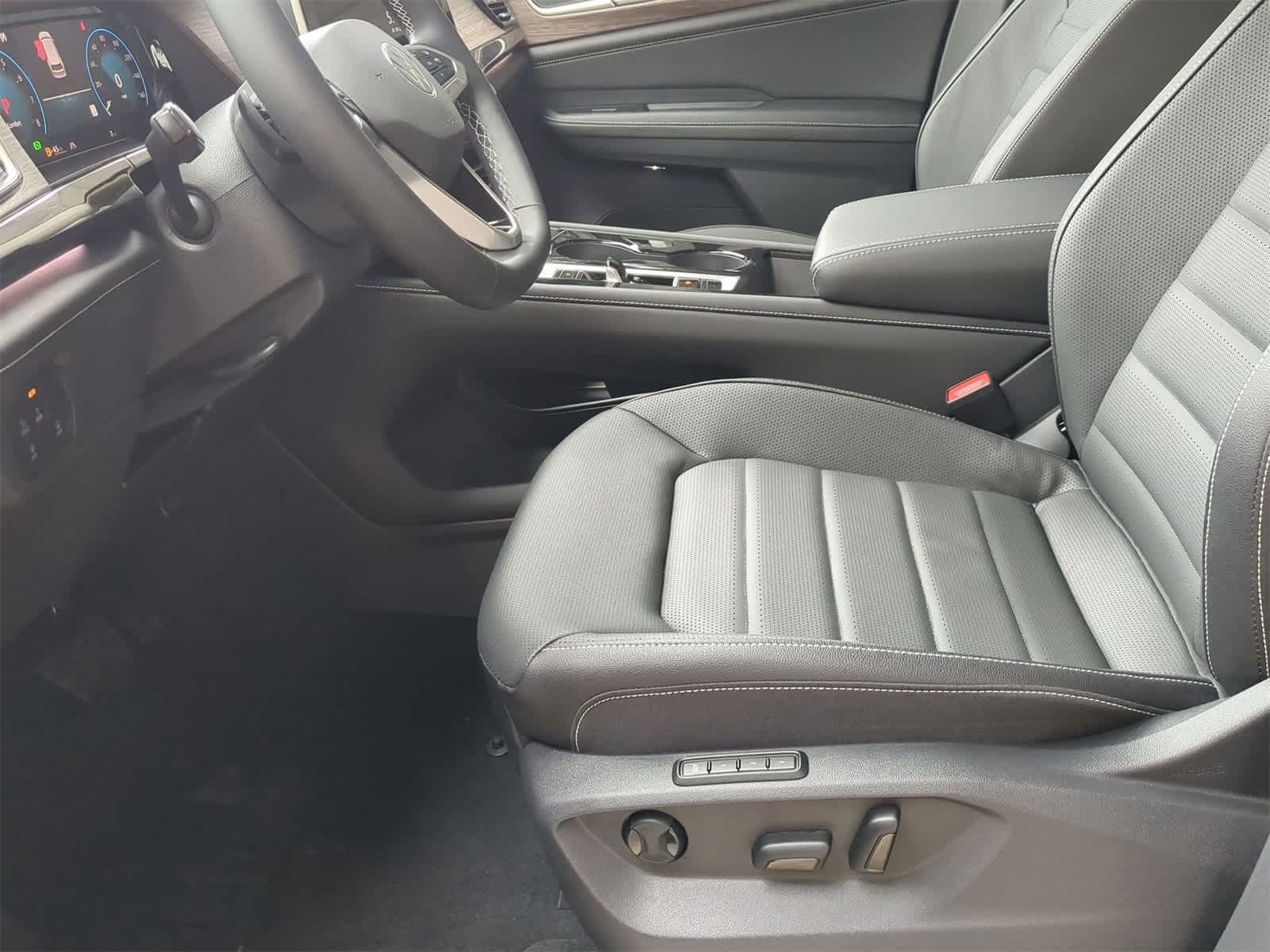 2025 Volkswagen Atlas 2.0T SEL