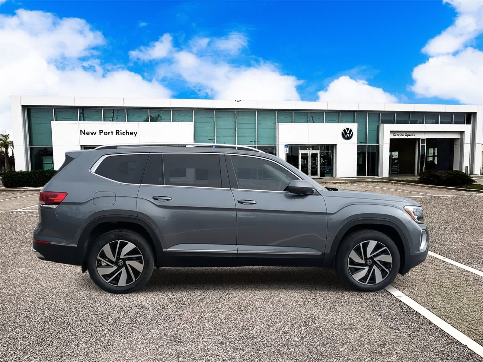 2025 Volkswagen Atlas 2.0T SEL