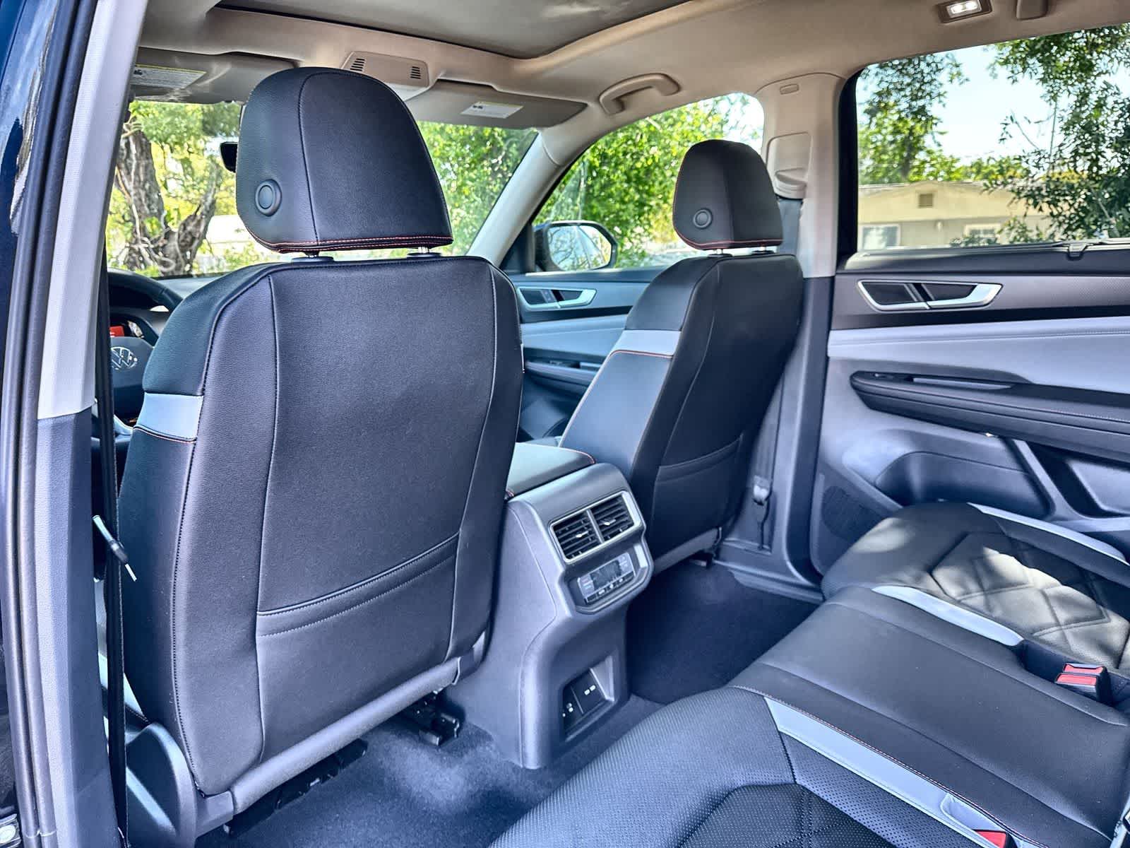Volkswagen Atlas 2.0T Peak Edition 2026