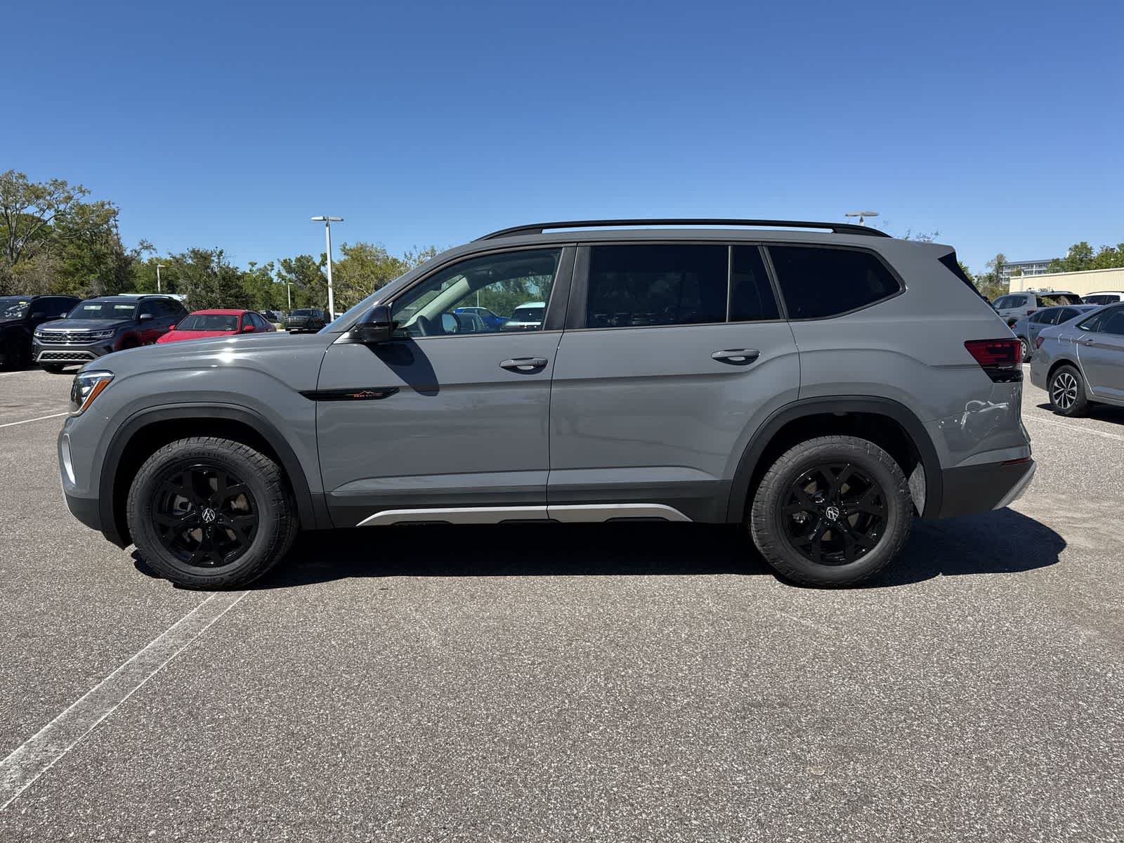 Volkswagen Atlas 2.0T Peak Edition 2026