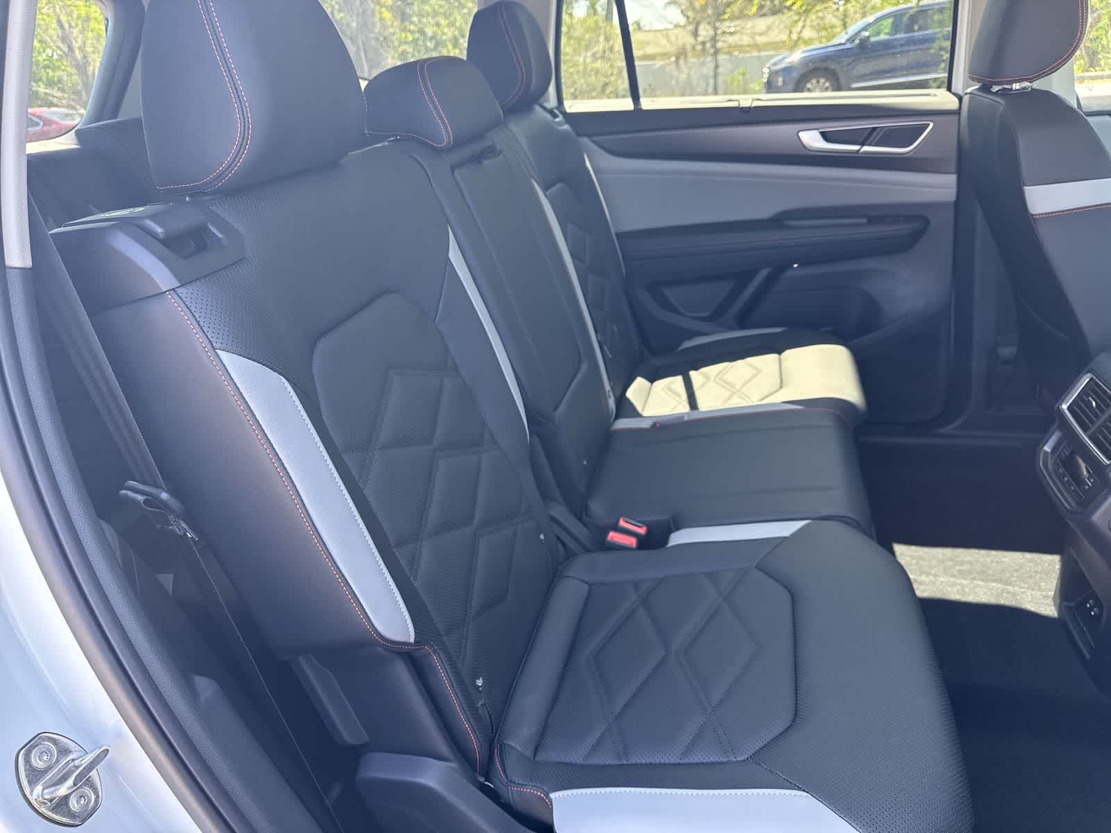 Volkswagen Atlas 2.0T Peak Edition 2026