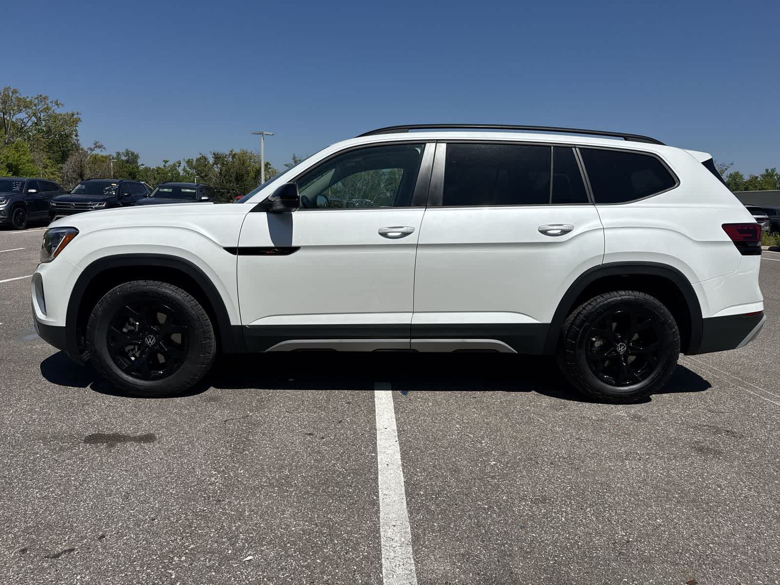 Volkswagen Atlas 2.0T Peak Edition 2026
