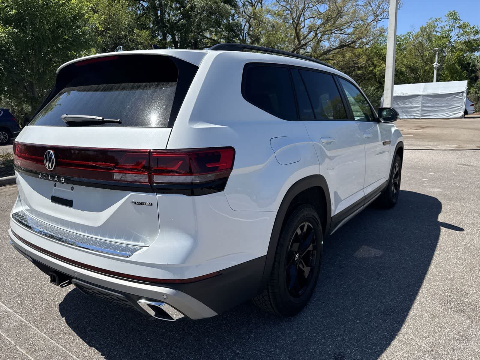 Volkswagen Atlas 2.0T Peak Edition 2026