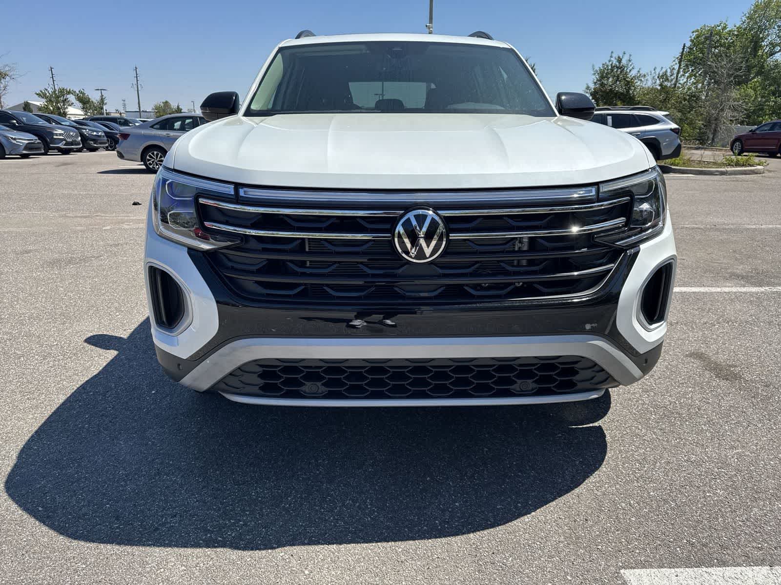 Volkswagen Atlas 2.0T Peak Edition 2026