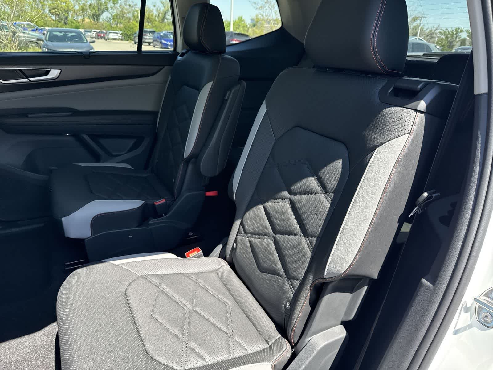 Volkswagen Atlas 2.0T Peak Edition 2026