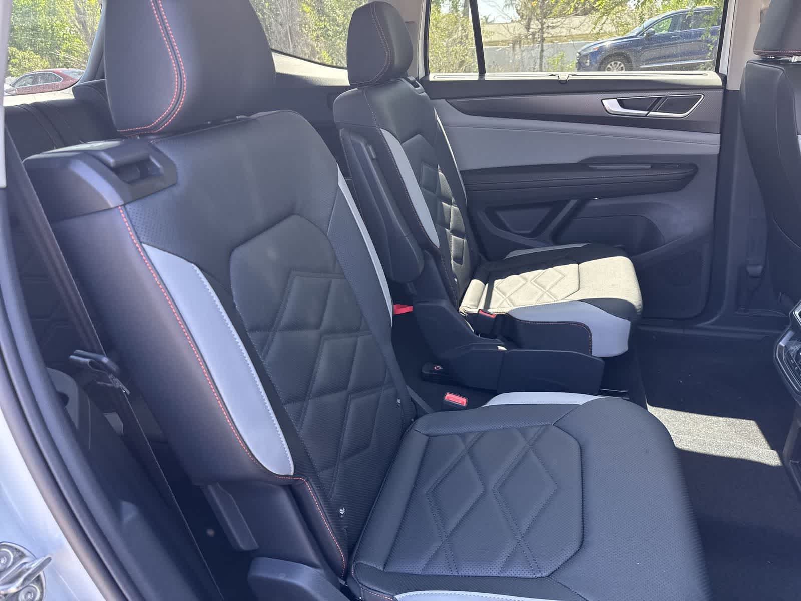 Volkswagen Atlas 2.0T Peak Edition 2026