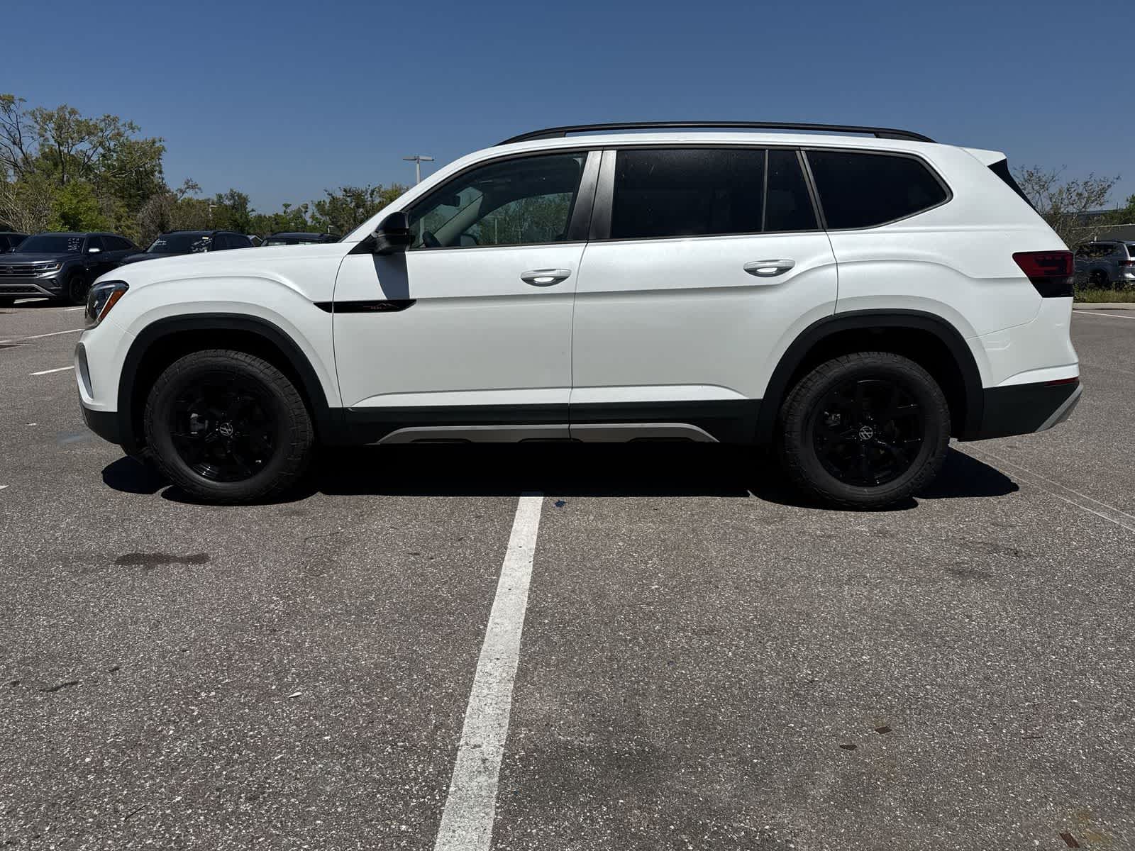 Volkswagen Atlas 2.0T Peak Edition 2026