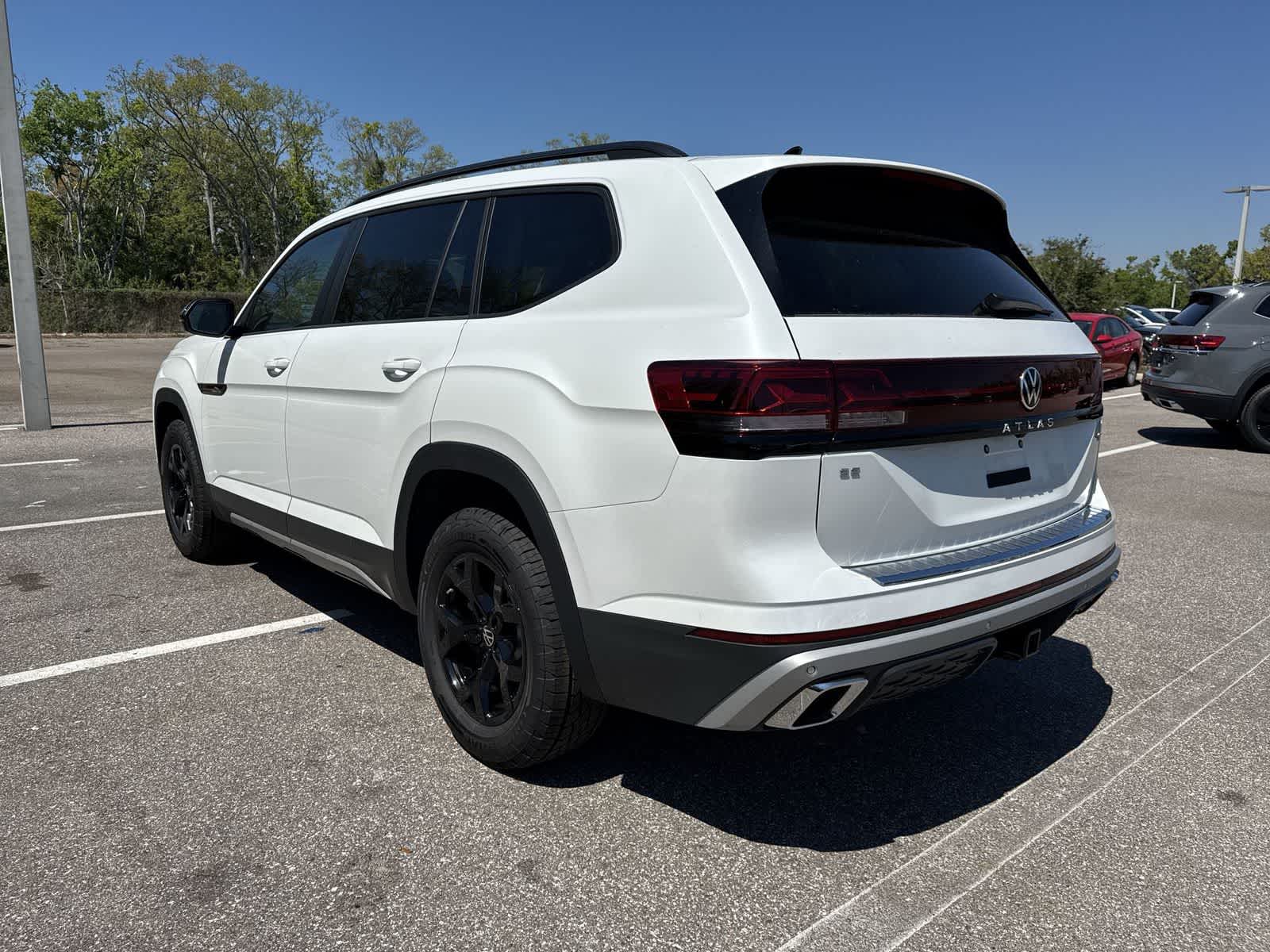 Volkswagen Atlas 2.0T Peak Edition 2026