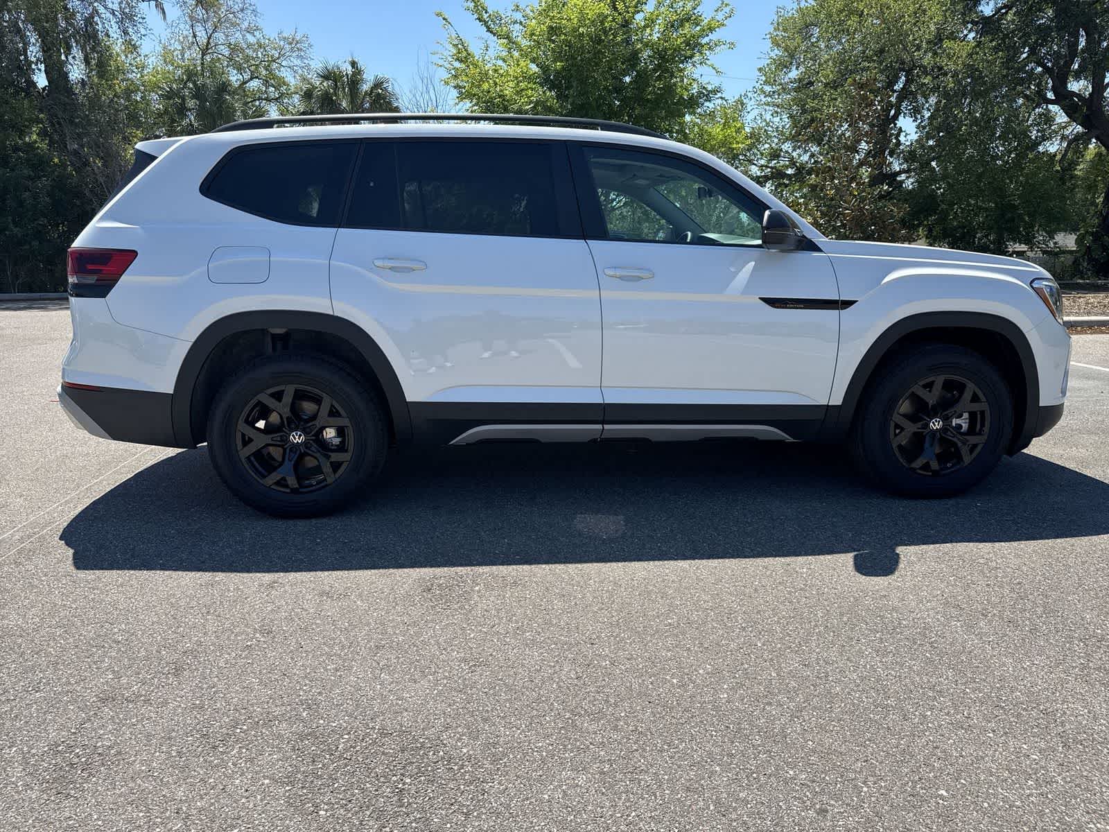Volkswagen Atlas 2.0T Peak Edition 2026