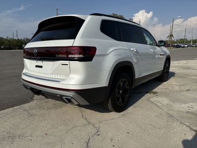 Volkswagen Atlas 2.0T Peak Edition 2026