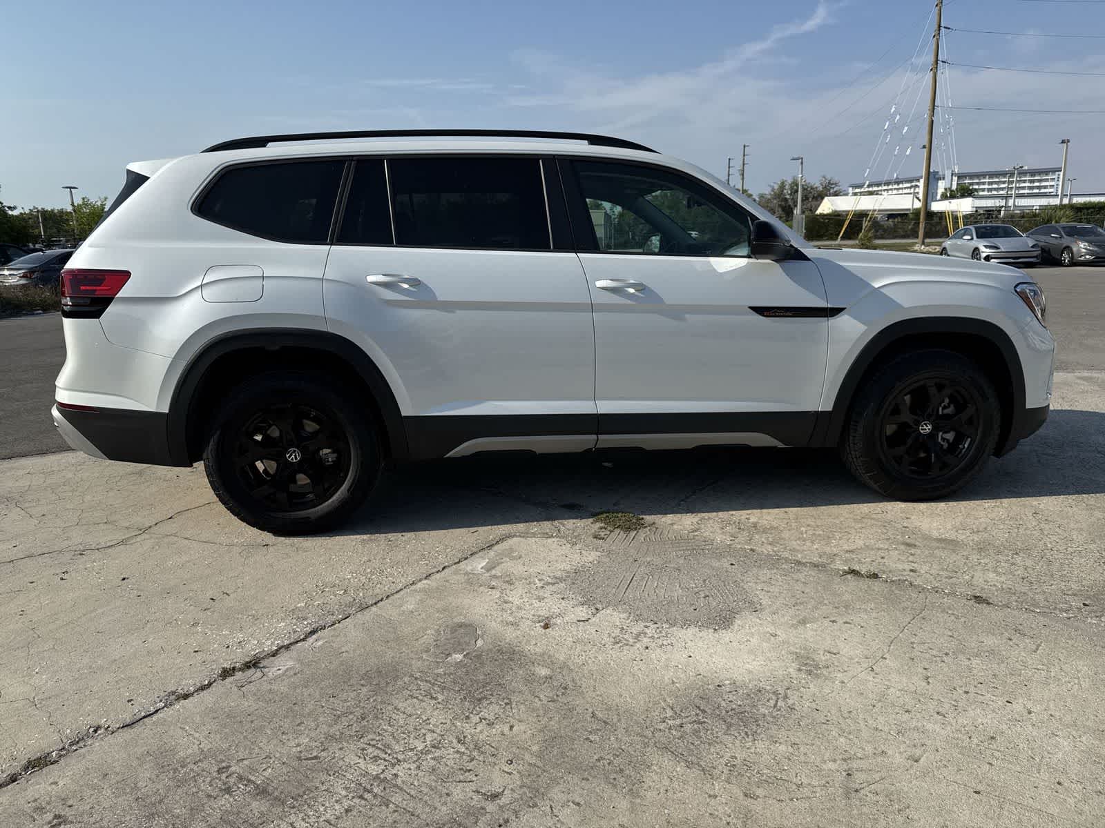 Volkswagen Atlas 2.0T Peak Edition 2026