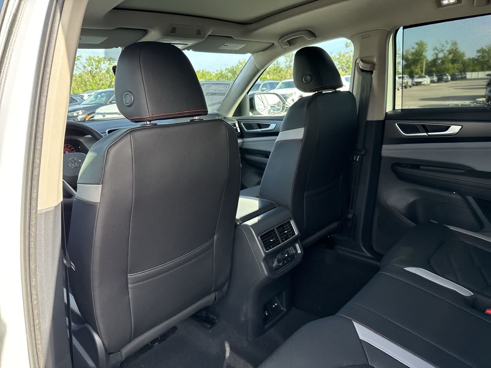 Volkswagen Atlas 2.0T Peak Edition 2026