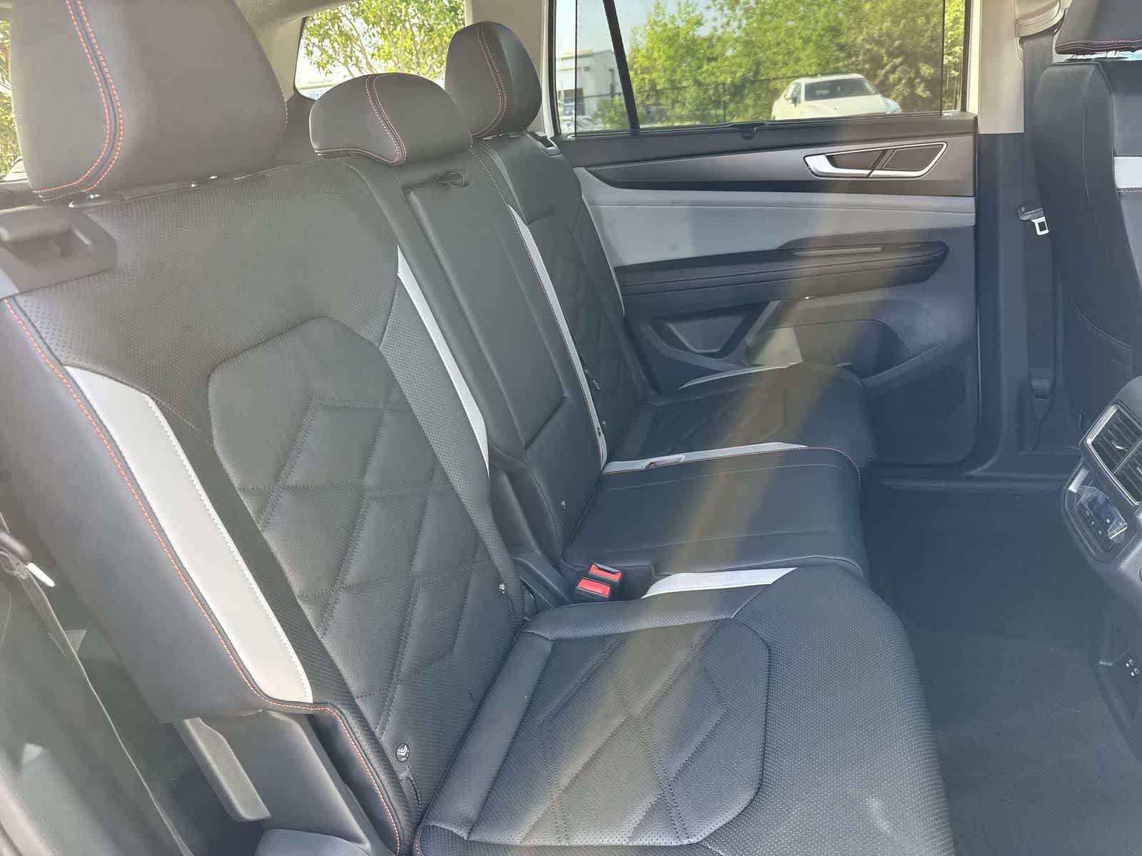 Volkswagen Atlas 2.0T Peak Edition 2026