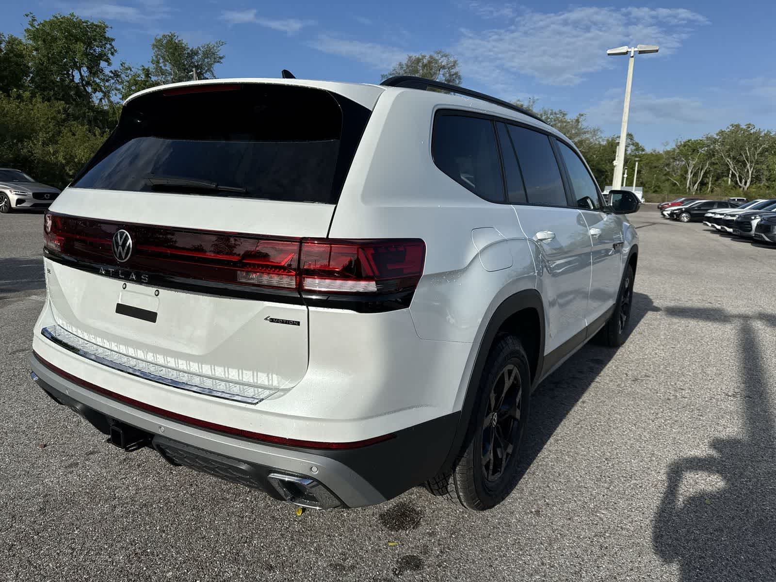 Volkswagen Atlas 2.0T Peak Edition 2026