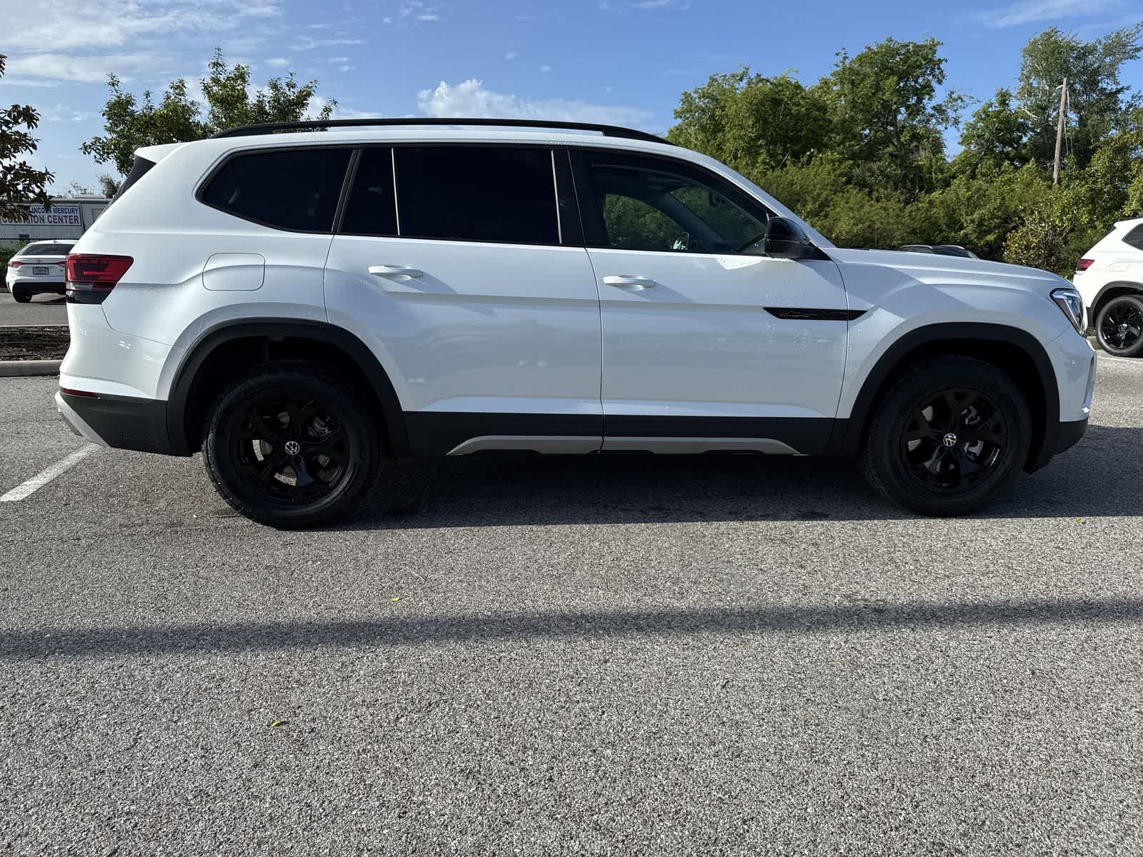 Volkswagen Atlas 2.0T Peak Edition 2026