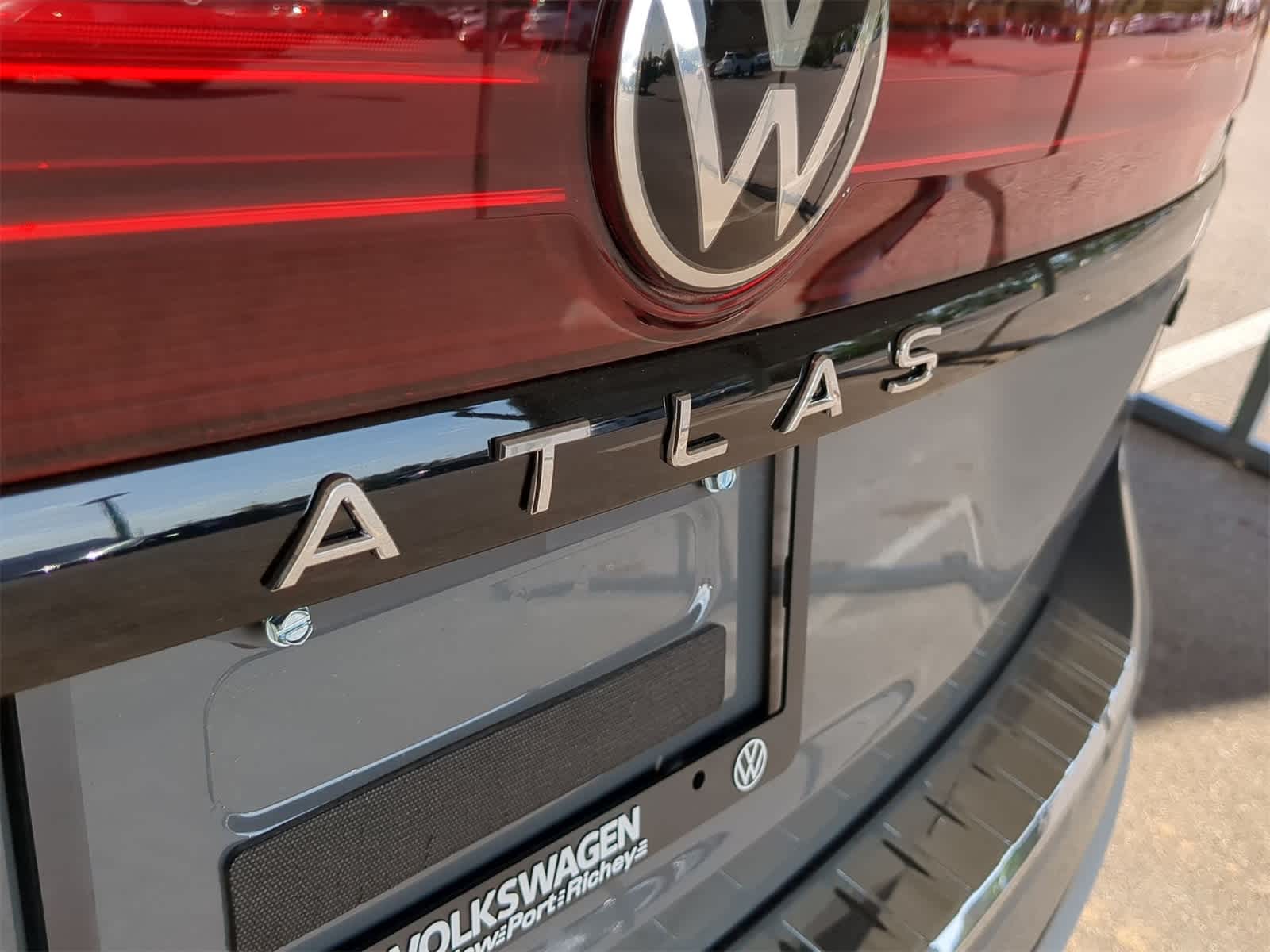 2025 Volkswagen Atlas 2.0T Peak Edition
