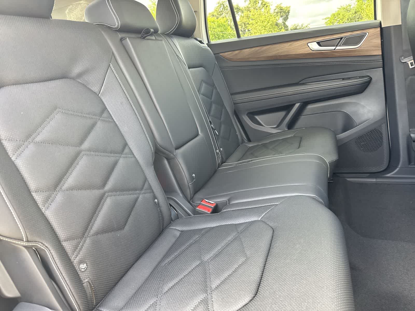 2026 Volkswagen Atlas 2.0T SE