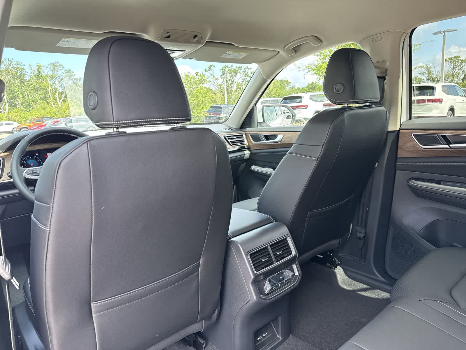 2026 Volkswagen Atlas 2.0T SE