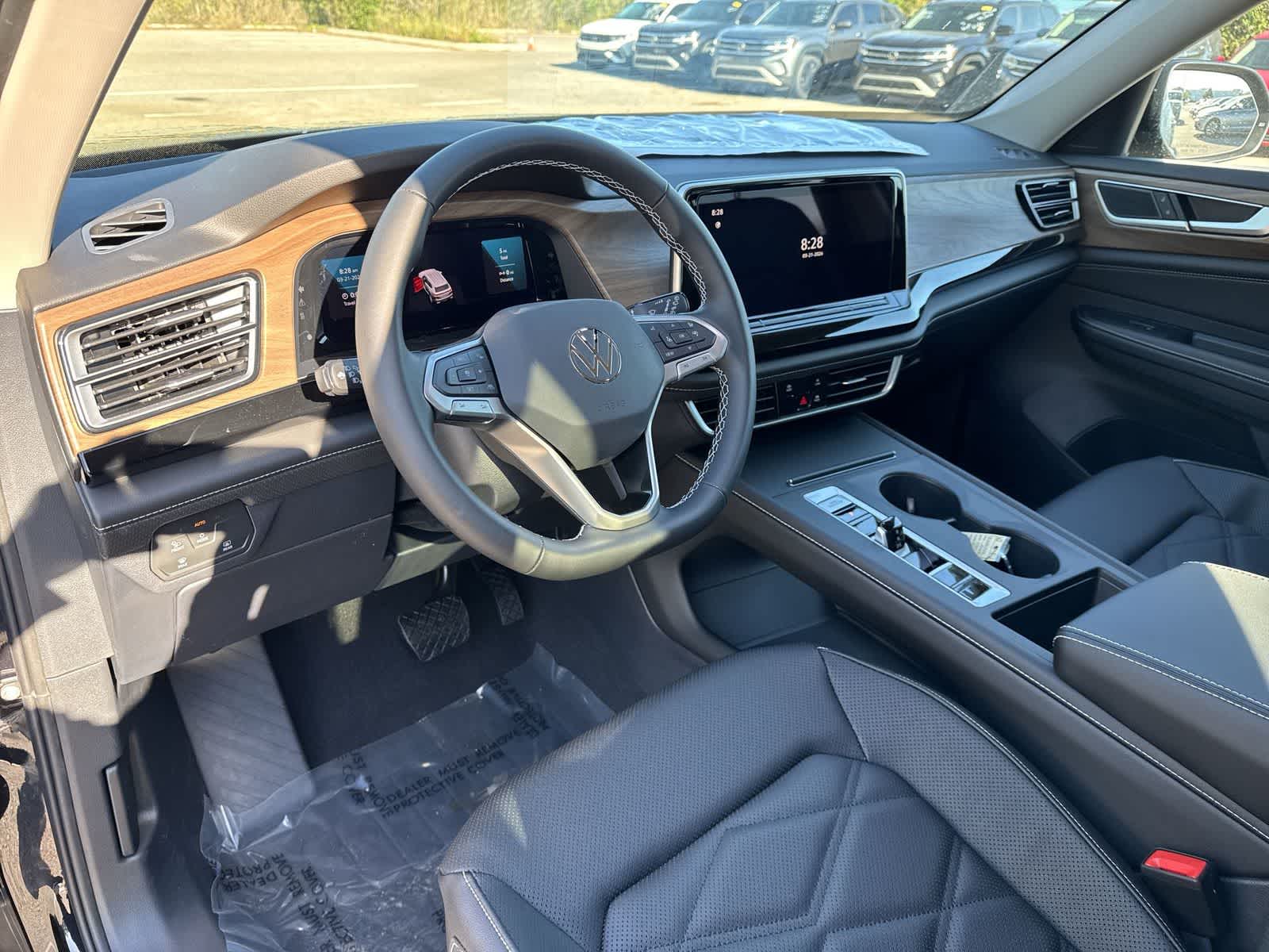 2026 Volkswagen Atlas 2.0T SE