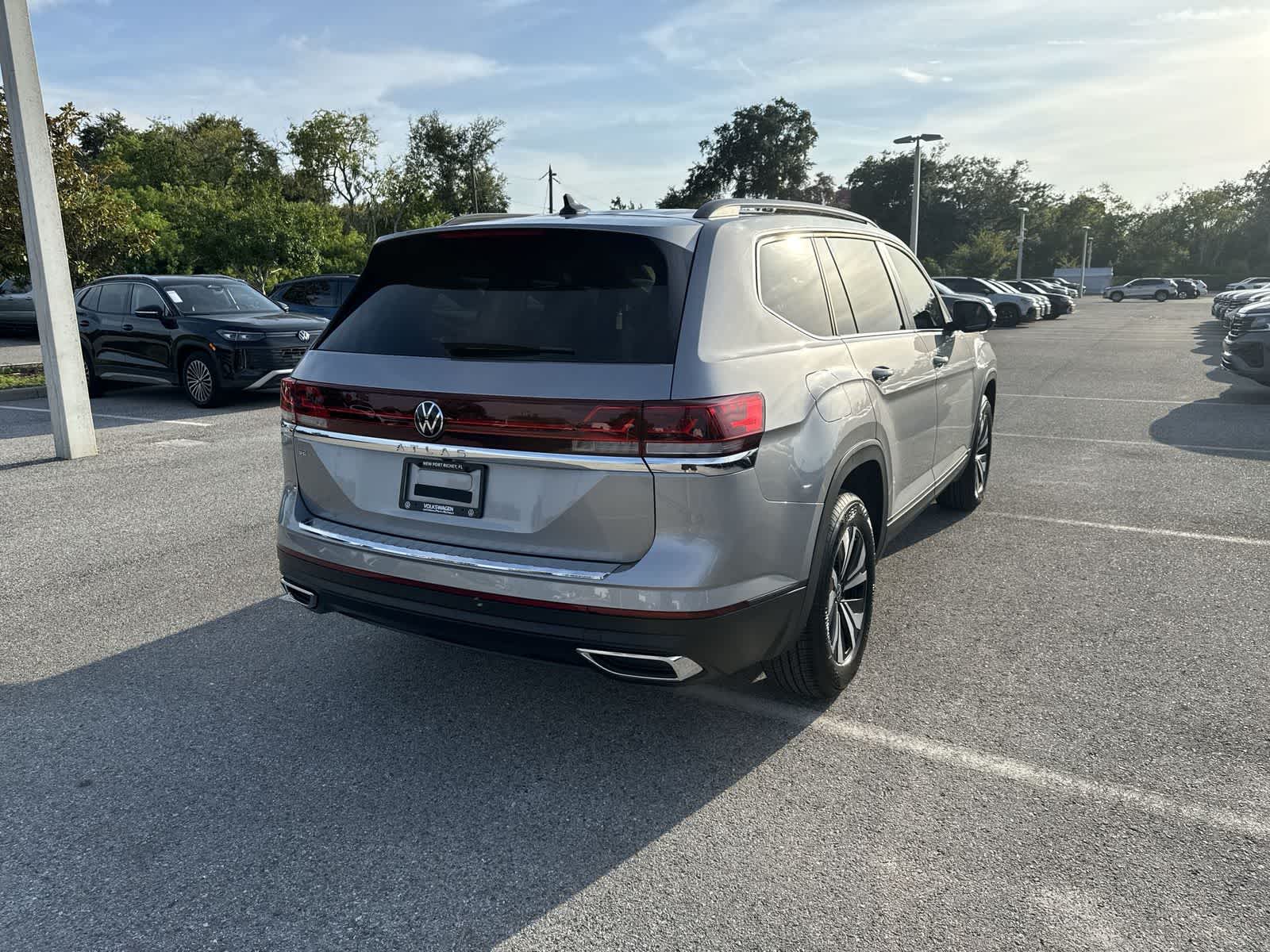 2026 Volkswagen Atlas 2.0T SE