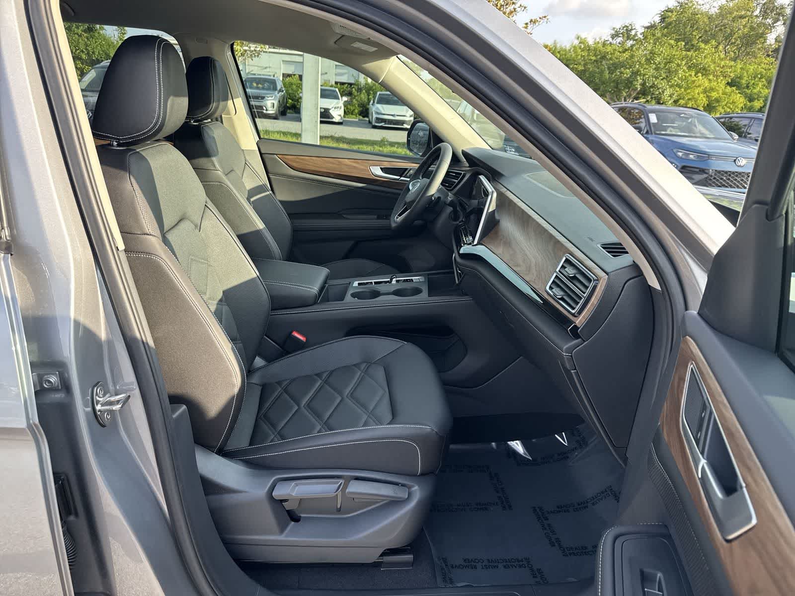 2026 Volkswagen Atlas 2.0T SE
