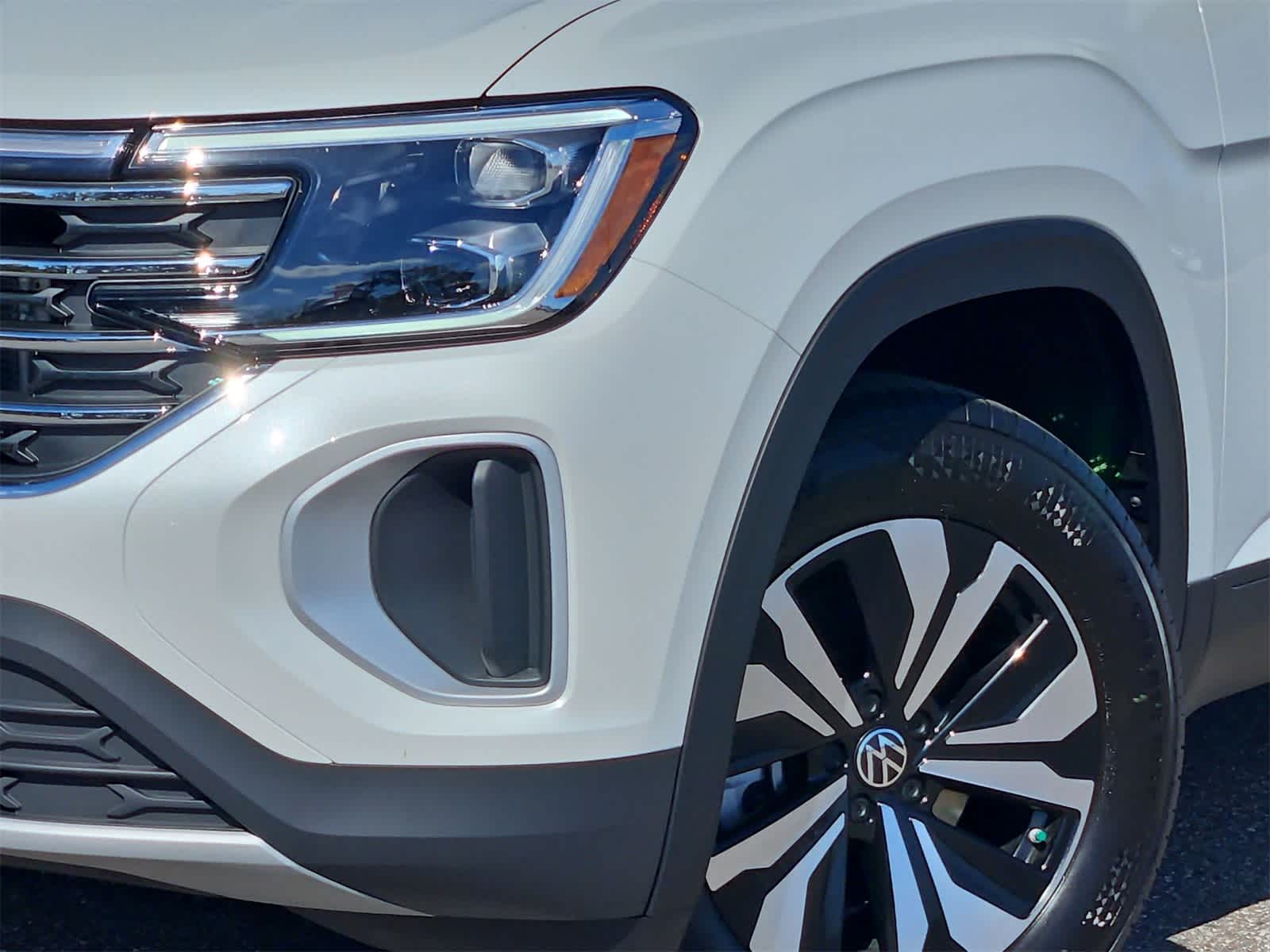 2026 Volkswagen Atlas 2.0T SE