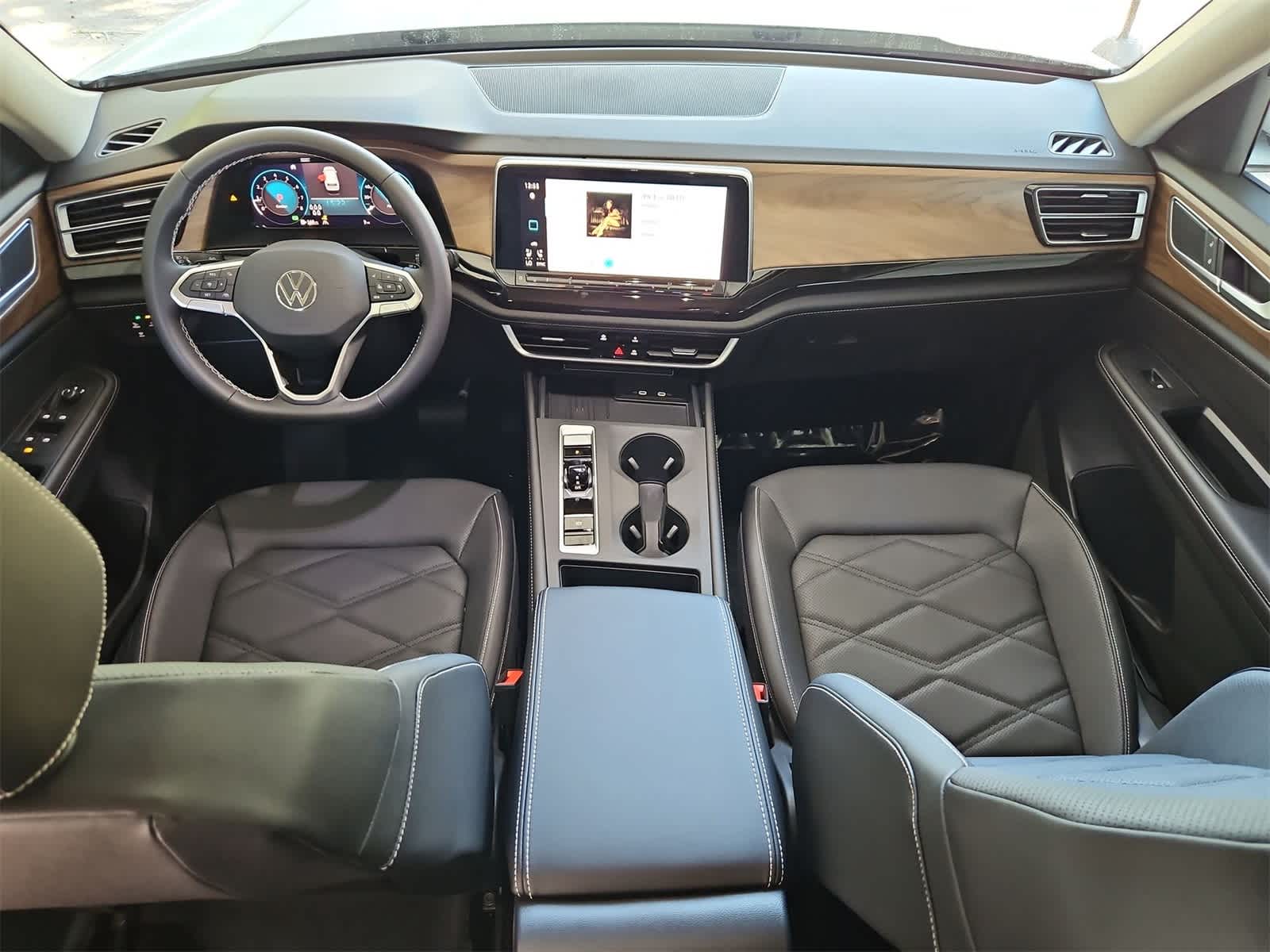 2026 Volkswagen Atlas 2.0T SE