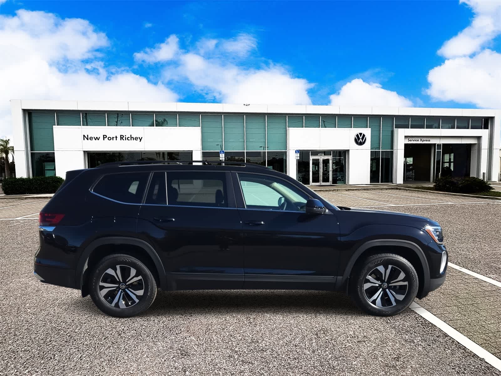 2026 Volkswagen Atlas 2.0T SE