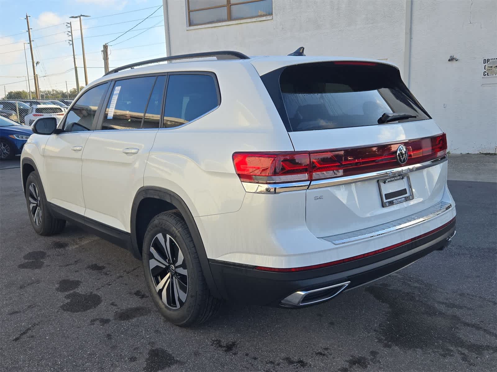 2026 Volkswagen Atlas 2.0T SE