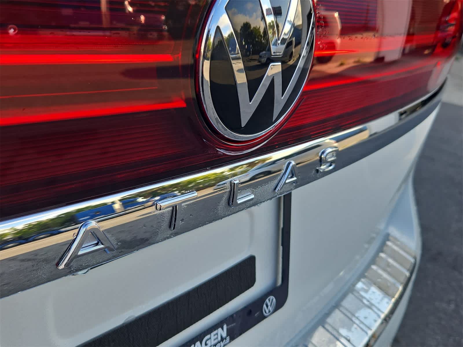 2026 Volkswagen Atlas 2.0T SE