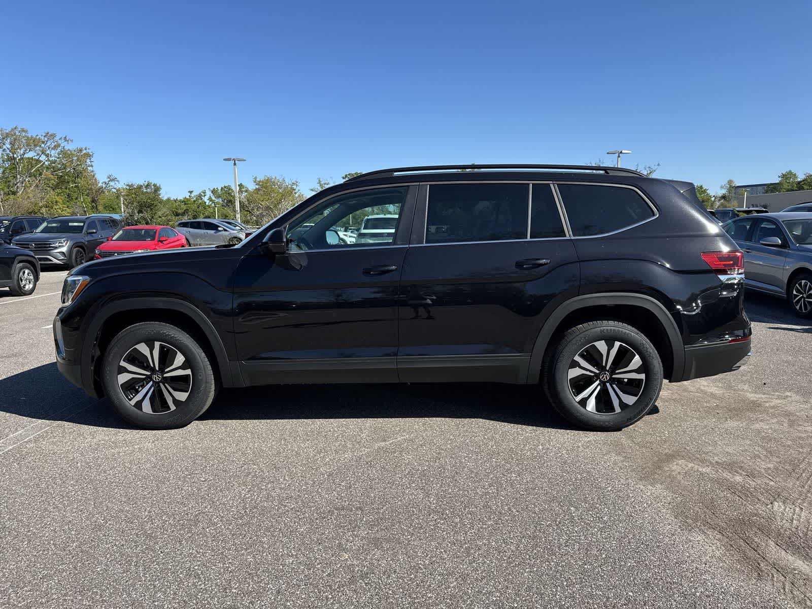 2026 Volkswagen Atlas 2.0T SE