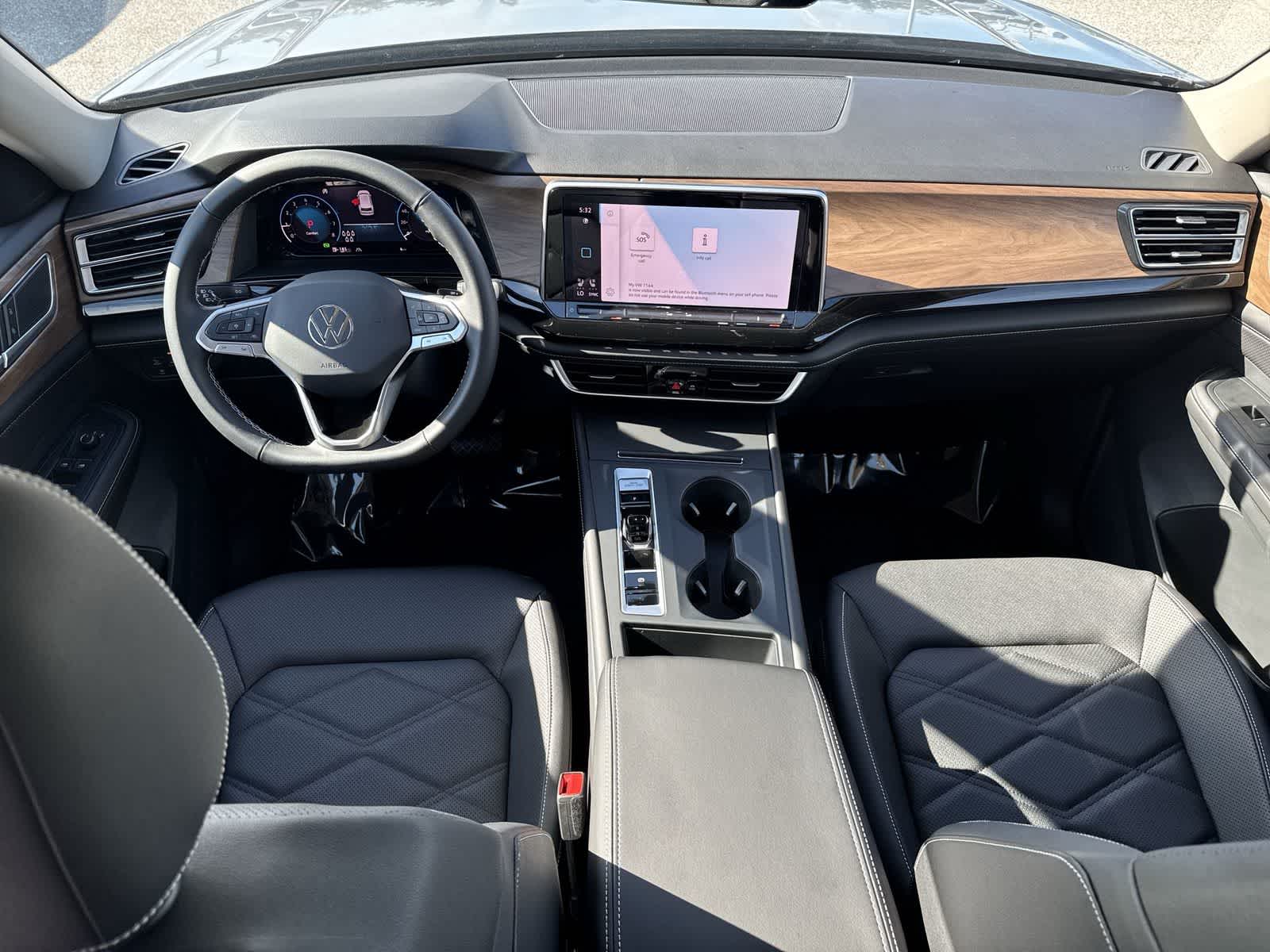 2026 Volkswagen Atlas 2.0T SE