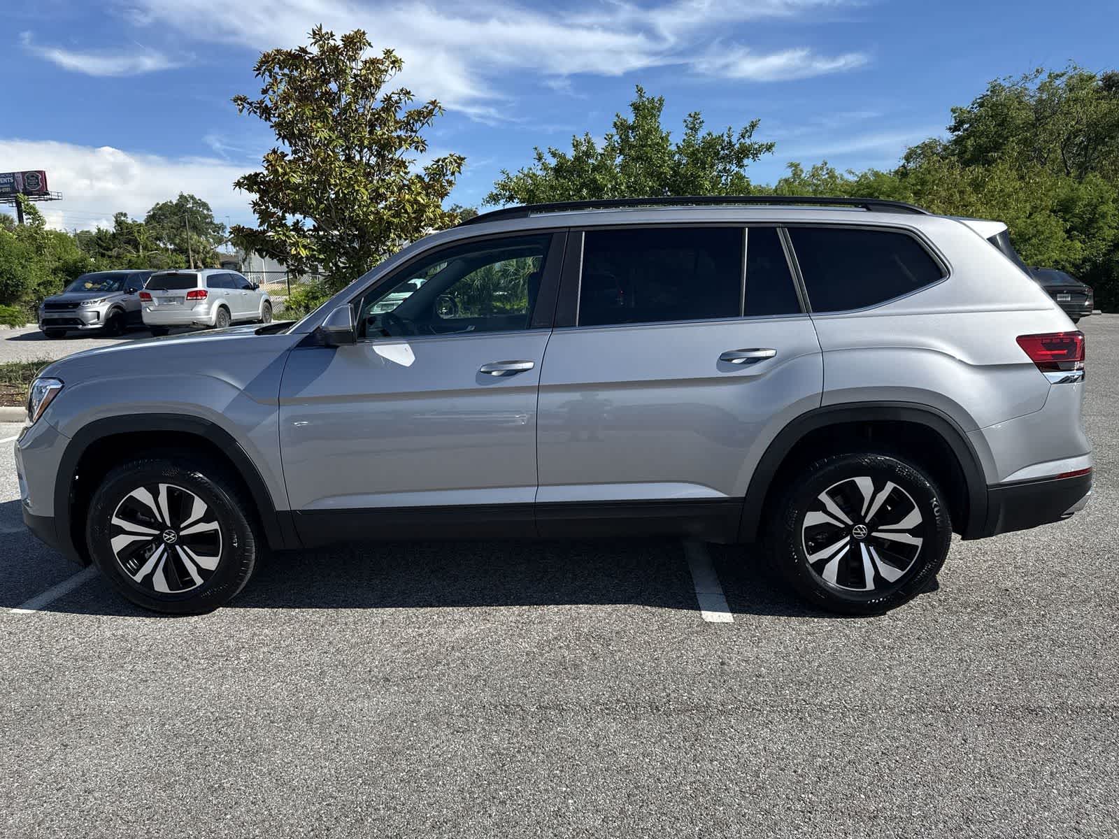 2026 Volkswagen Atlas 2.0T SE