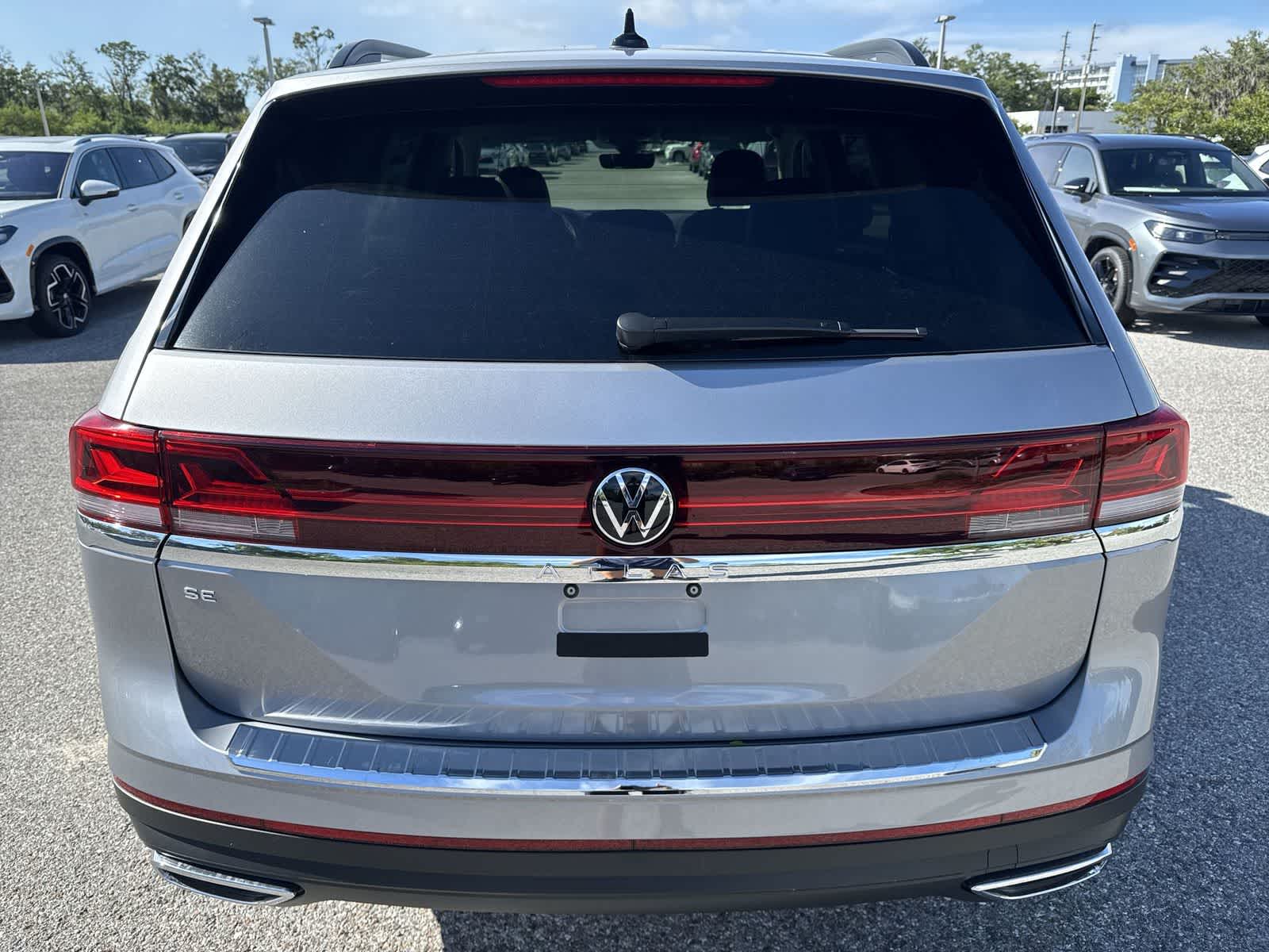 2026 Volkswagen Atlas 2.0T SE