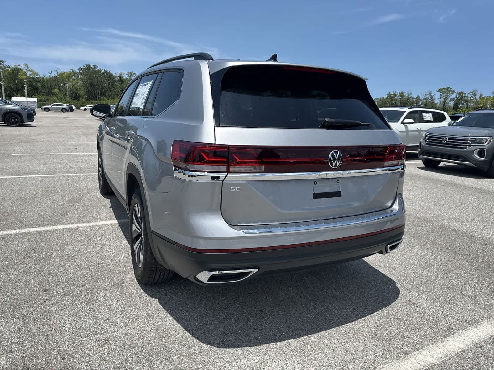 2026 Volkswagen Atlas 2.0T SE