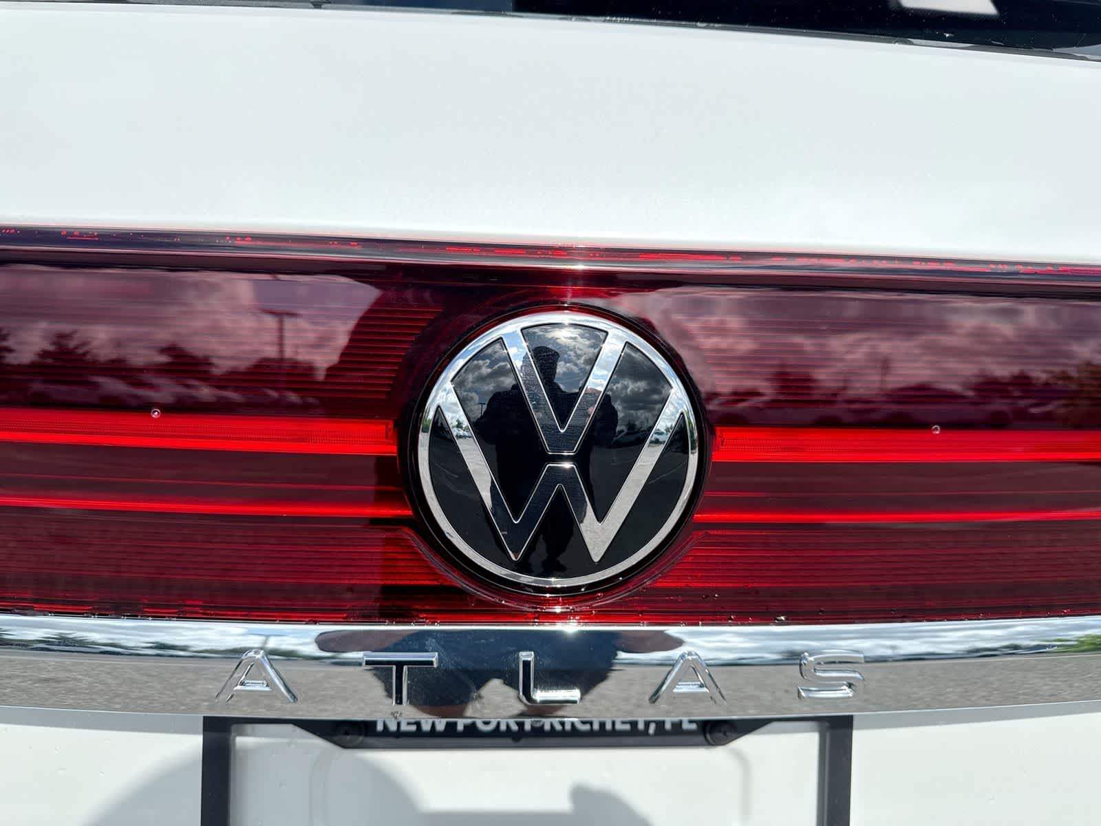 2026 Volkswagen Atlas 2.0T SE